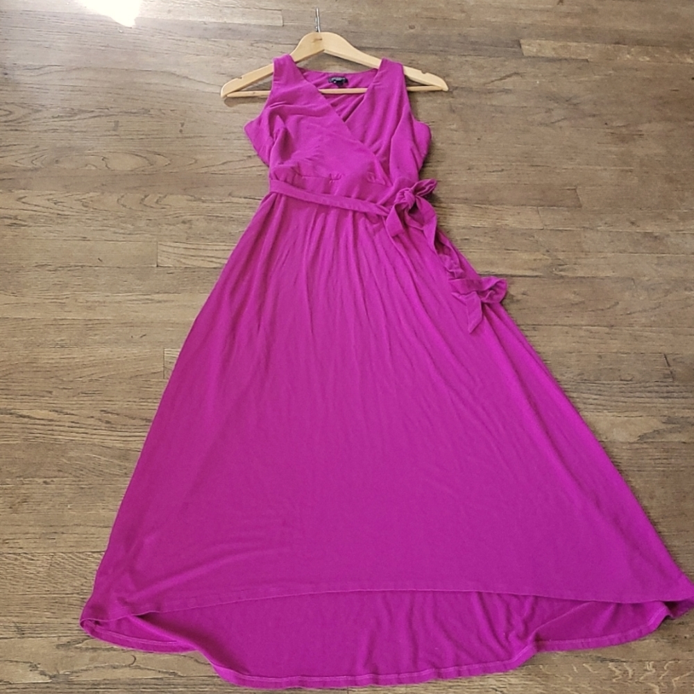 Ann Taylor tie waist, v neck maxi. Pink. W sm petite